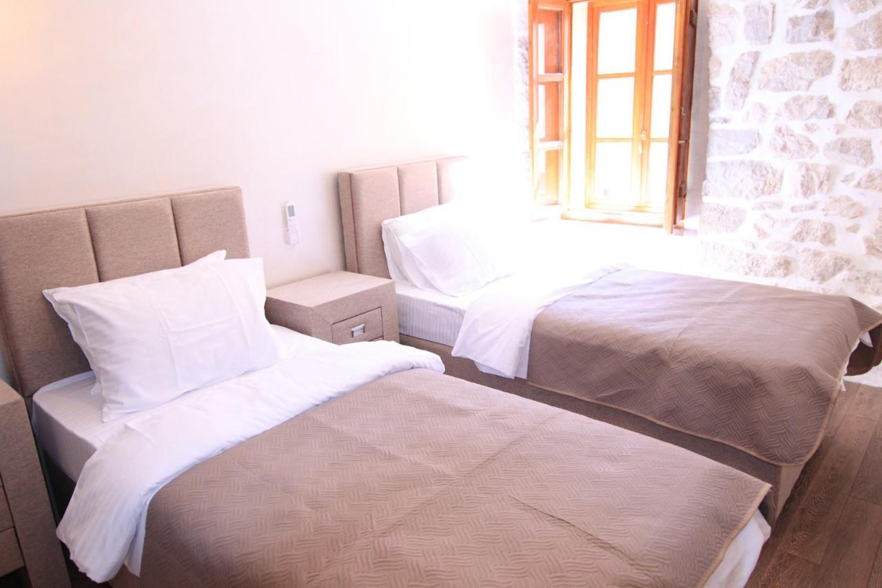 Apartmani Fantasia Cetinje Exterior foto