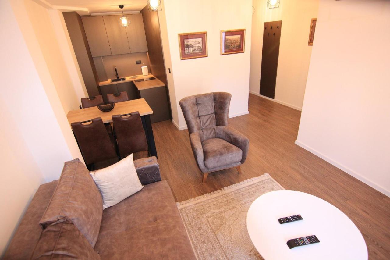 Apartmani Fantasia Cetinje Exterior foto