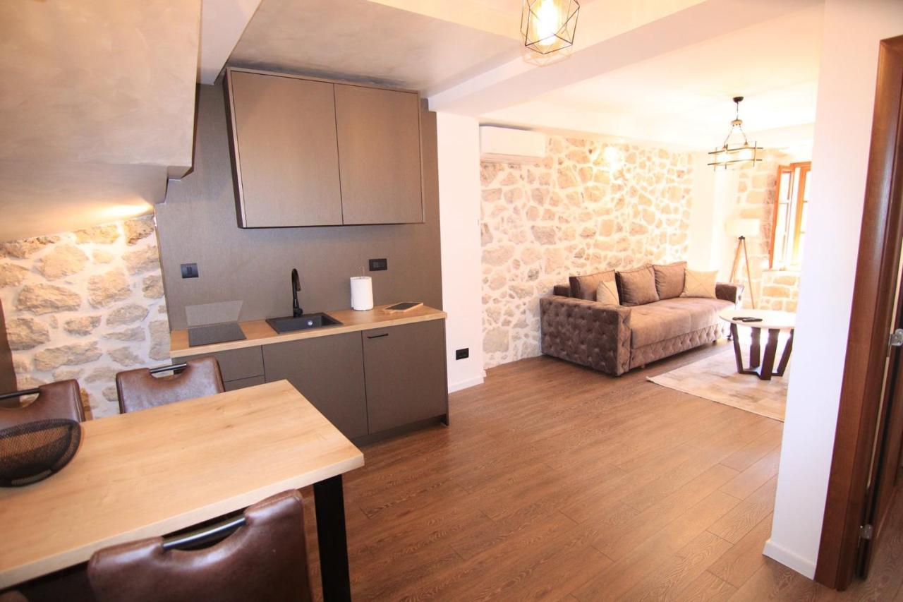 Apartmani Fantasia Cetinje Exterior foto