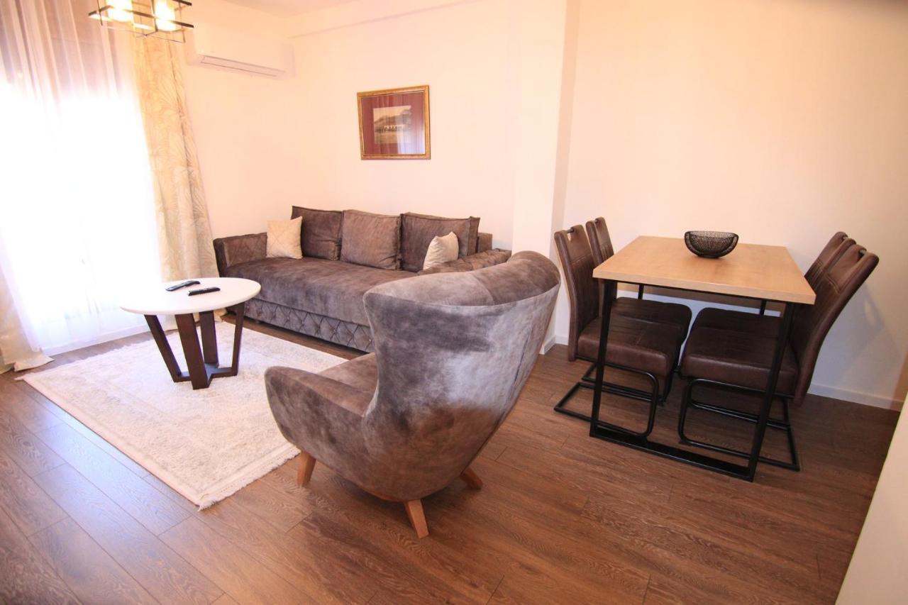Apartmani Fantasia Cetinje Exterior foto