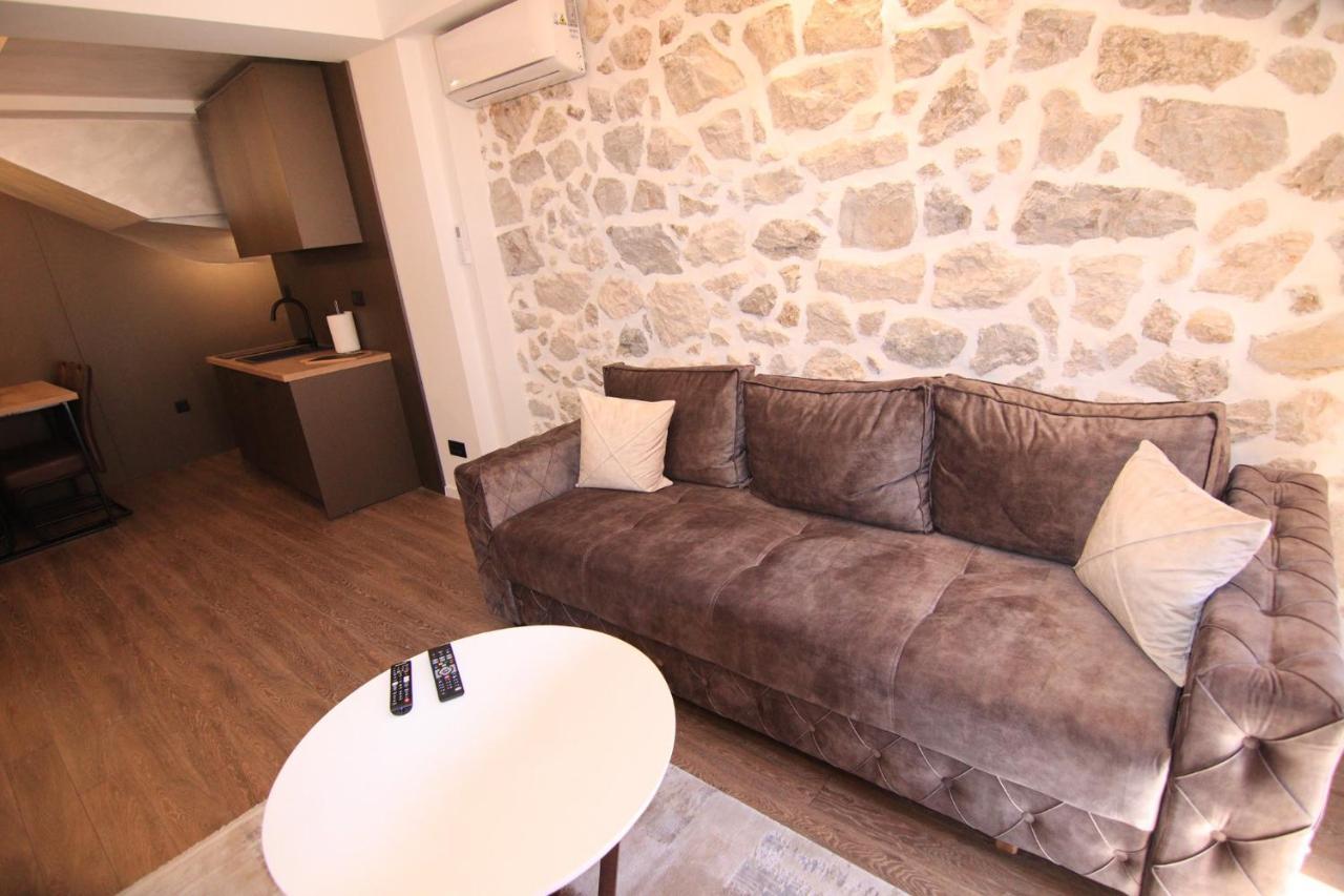 Apartmani Fantasia Cetinje Exterior foto