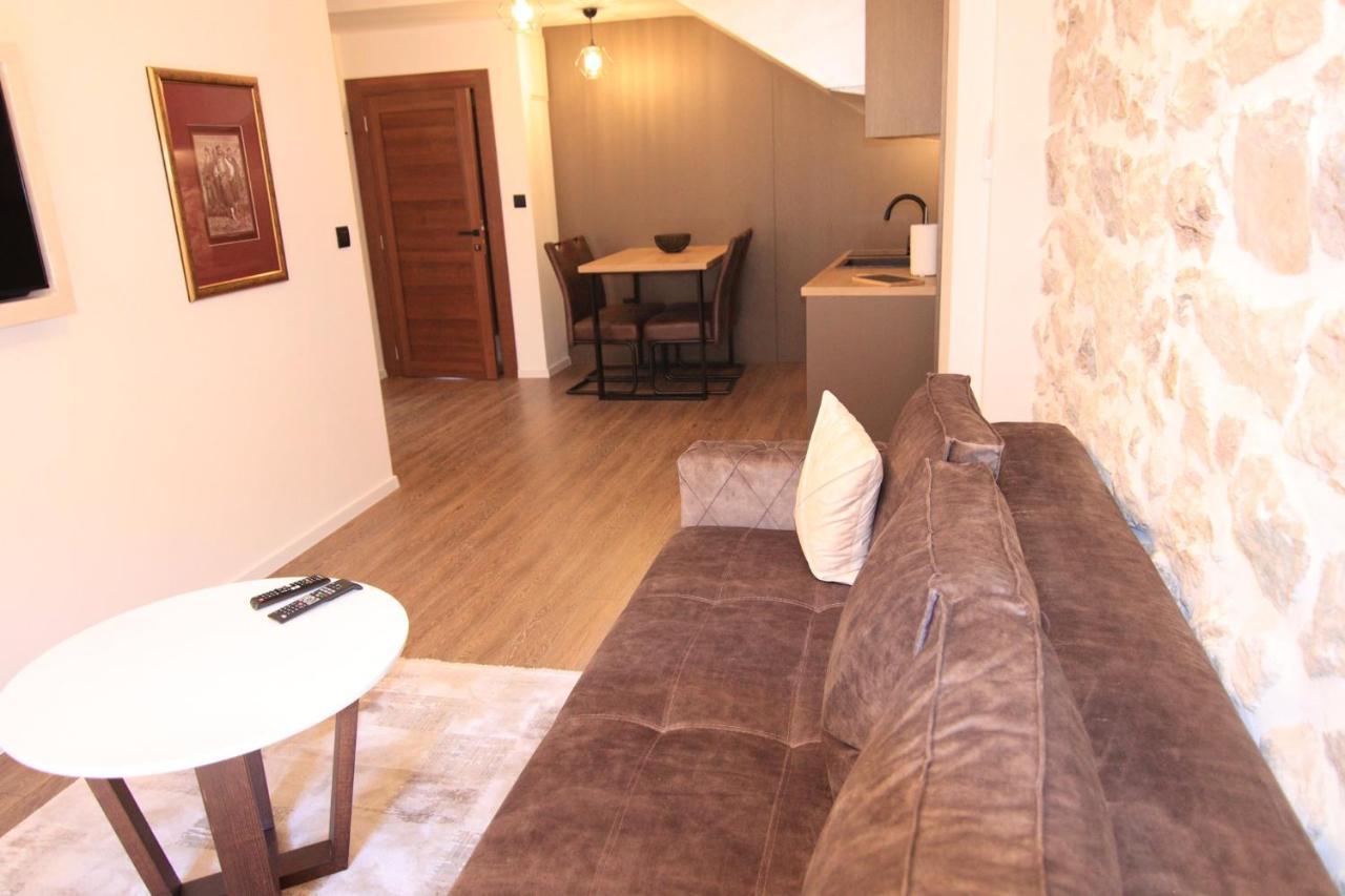 Apartmani Fantasia Cetinje Exterior foto