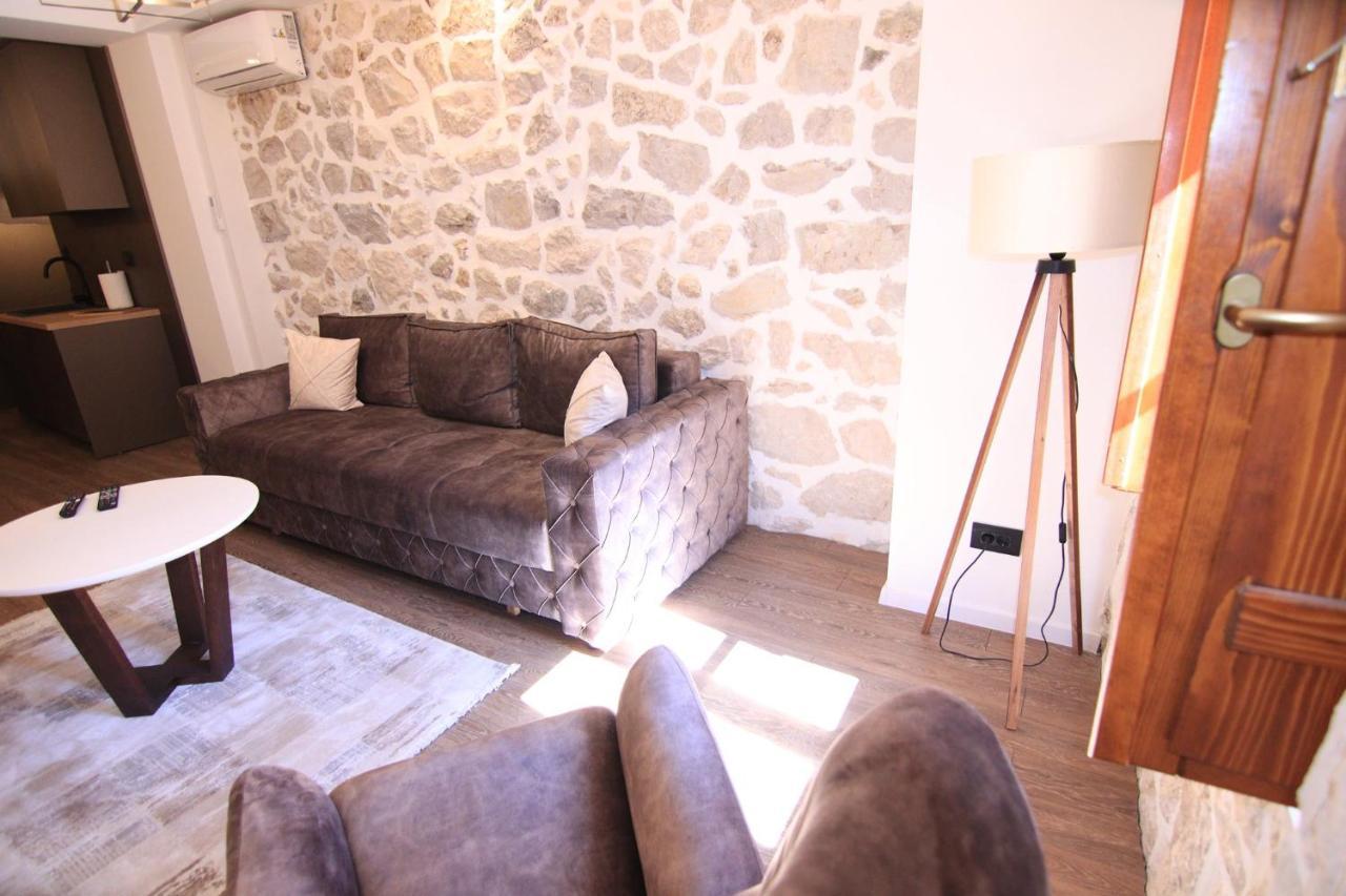 Apartmani Fantasia Cetinje Exterior foto