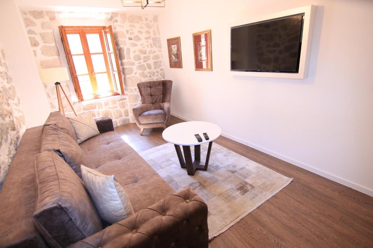 Apartmani Fantasia Cetinje Exterior foto